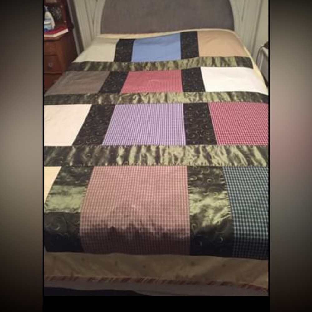 Beautiful Quilt.  90” by 74”